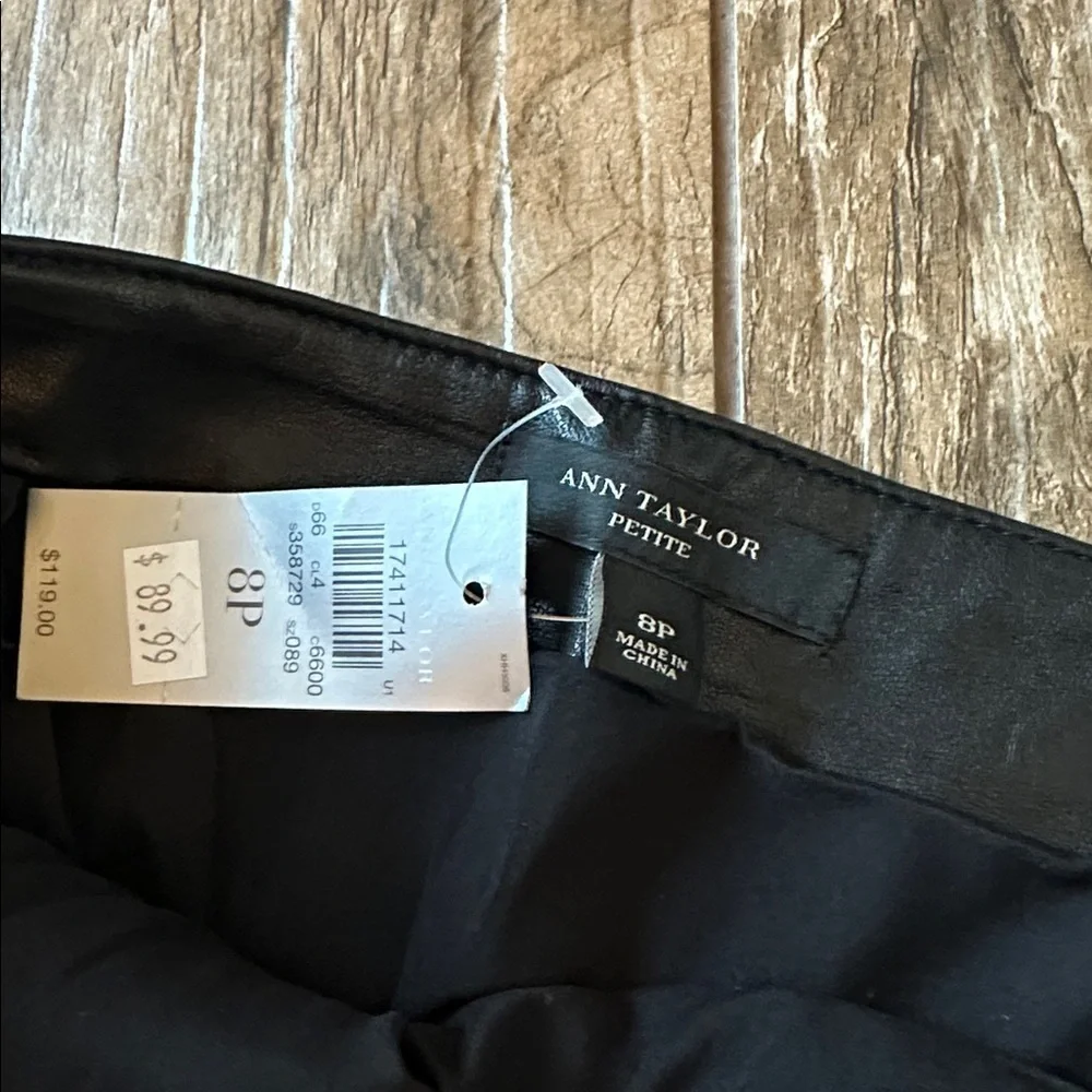 Ann Taylor Faux Leather Quilted Skirt vegan black size 8p NWT